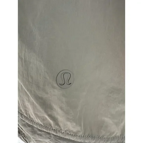 Lululemon Jacket Womens 4 Lightweight Hooded Windbreaker Full Zip Drawstring - Picture 7 of 8